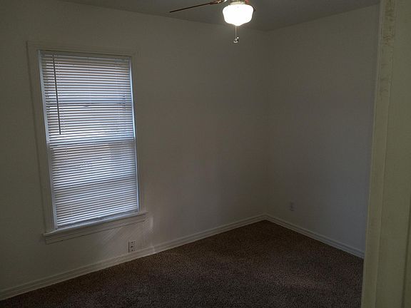 5th image of 110 E Rogers St