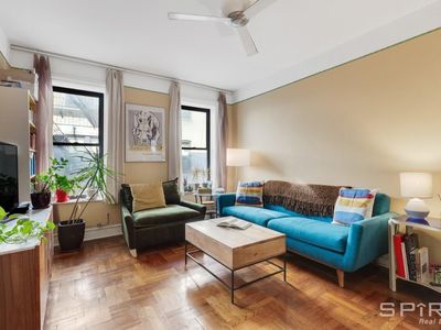 35 Crown St APT 5E, Brooklyn, NY, 11225