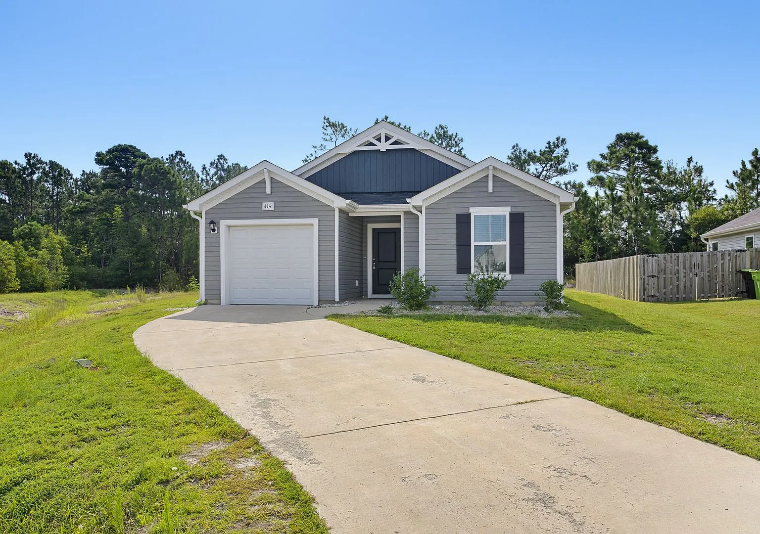 414 Hope Lane — Photo 1