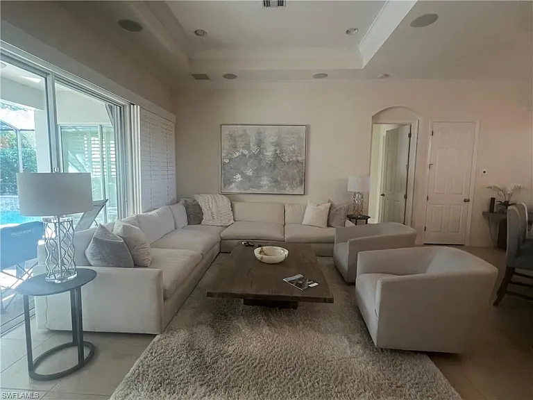 6853 Il Regalo Cir — Photo 13
