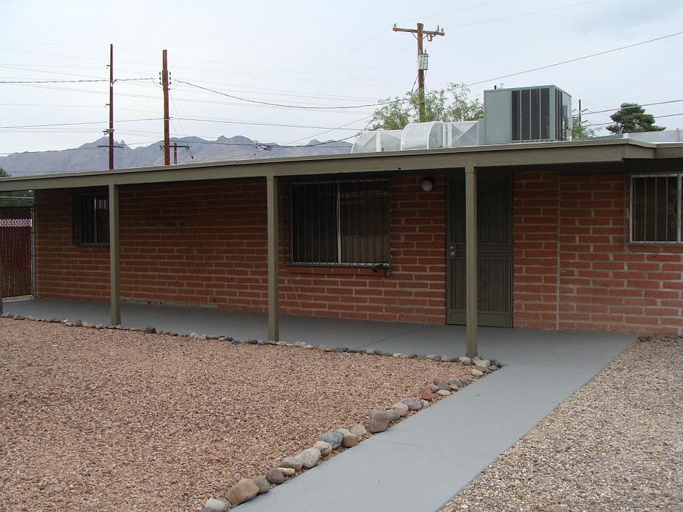 1st image of 3241 E Halcyon Pl