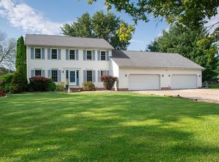 4958 Hayes Rd, Ravenna, OH 44266