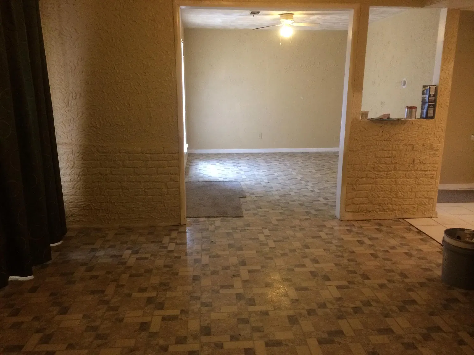 3 bed, 1.5 bath, 1452 sqft, $1,100 — Photo 4