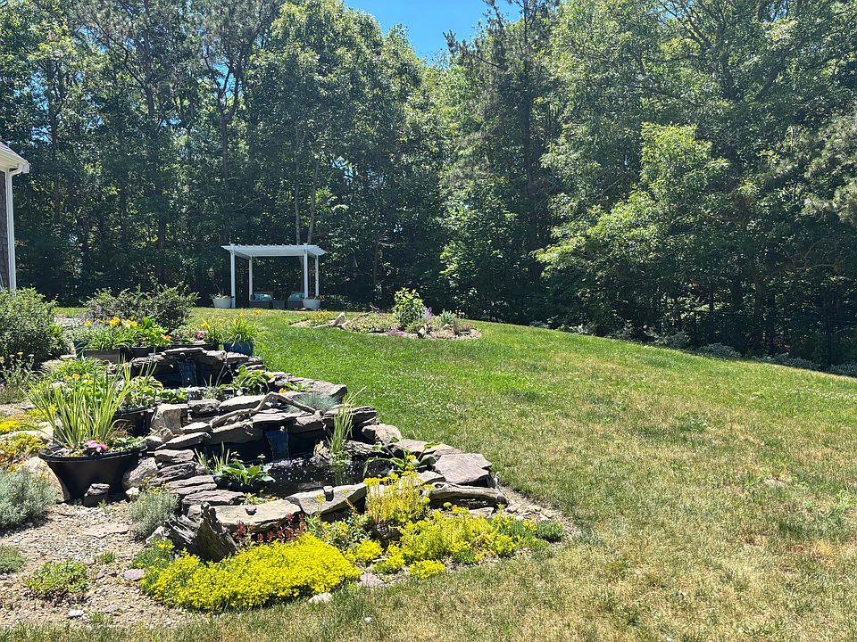 2nd image of 139 Fuller Road