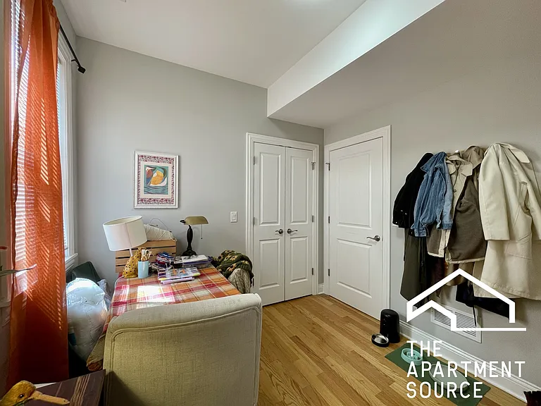3611 W Wolfram St #2 — Photo 9