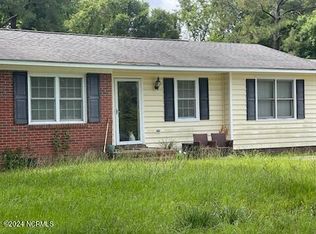 1489 Pony Farm Rd, Jacksonville, NC 28540