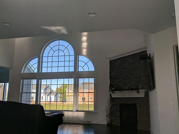 2nd image of 1213 Alexander Ct