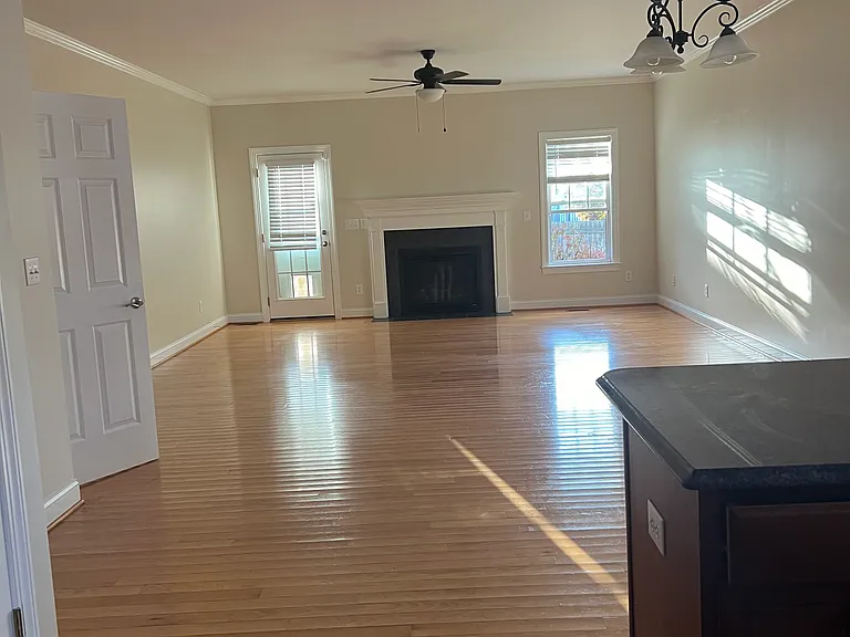 4642 Center Rock Ct — Photo 7