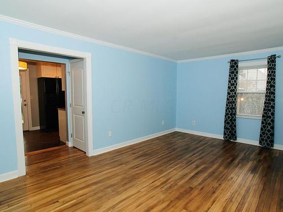 3rd image of 88 W Lincoln Ave