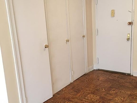 5th image of 75 Hawthorne St APT 2G
