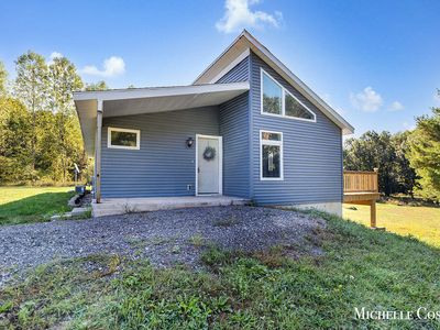 2604 Wiersma St NE, Cedar Springs, MI, 49319