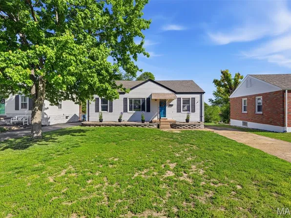 9233 Southview Ln, Saint Louis, MO 63123