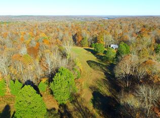 205 Martin Ln, Decaturville, TN 38329