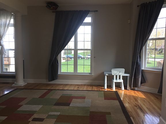 5th image of 3163 Woods Edge Dr