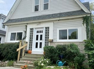 1123 67th St, Kenosha, WI 53143