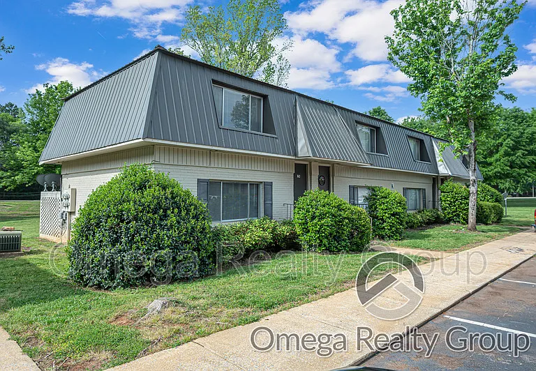 1300 Coosa Pines Dr #K1 — Photo 1