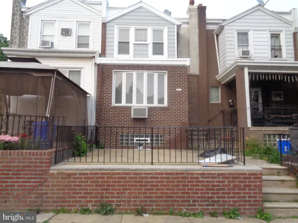 4611 Kraydor St, Philadelphia, PA 19136