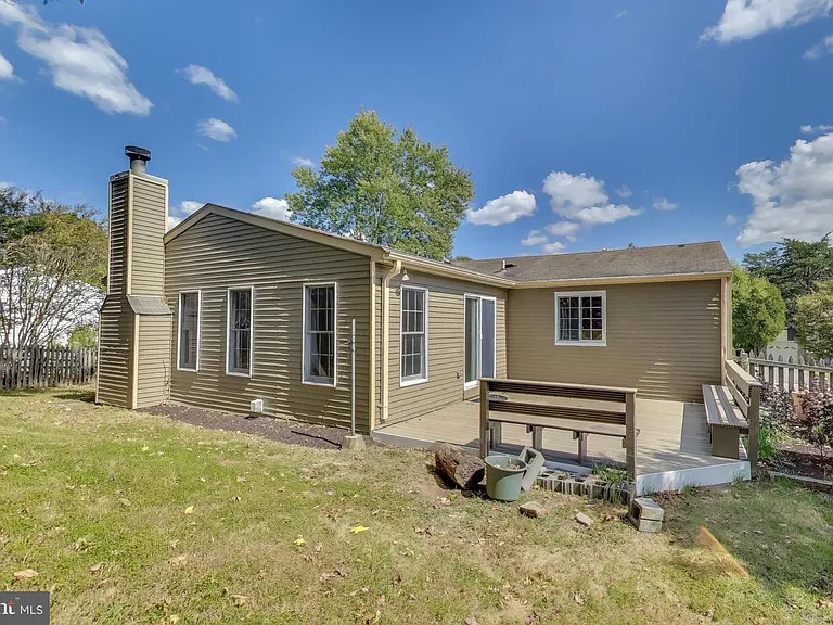 9217 Briarchip St — Photo 37