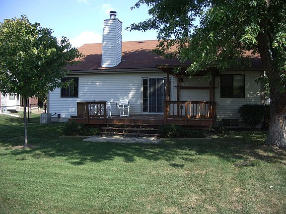 4th image of 5885 Meadowhurst Way