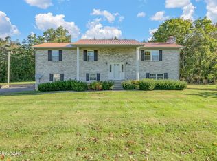 8408 Graceland Rd, Corryton, TN 37721