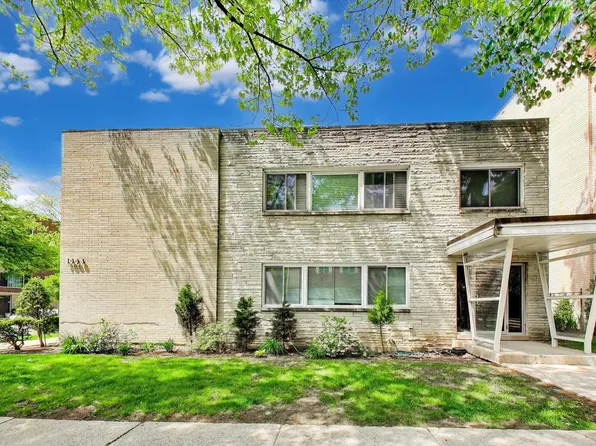 1008 Washington Blvd APT 9, Oak Park, IL 60302