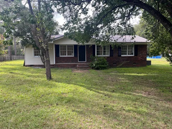 135 Miller St NW, Baconton, GA 31716