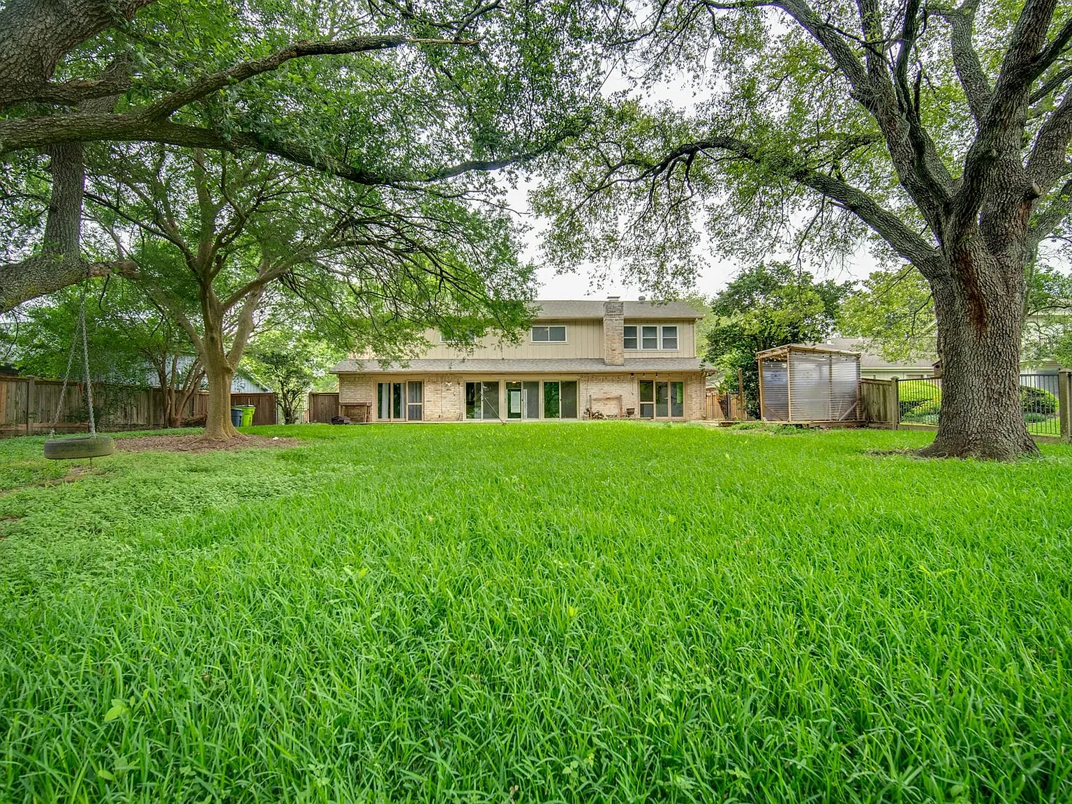 4 bed, 3.5 bath, 3300 sqft, $2,700 — Photo 3