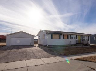 313 Mule Deer Trl, Box Elder, SD 57719