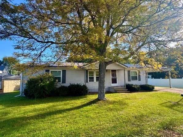 21 Mill St, Warren, PA 16365