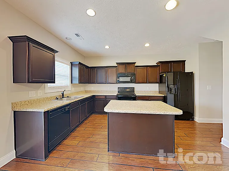 1257 Morstead Dr — Photo 5