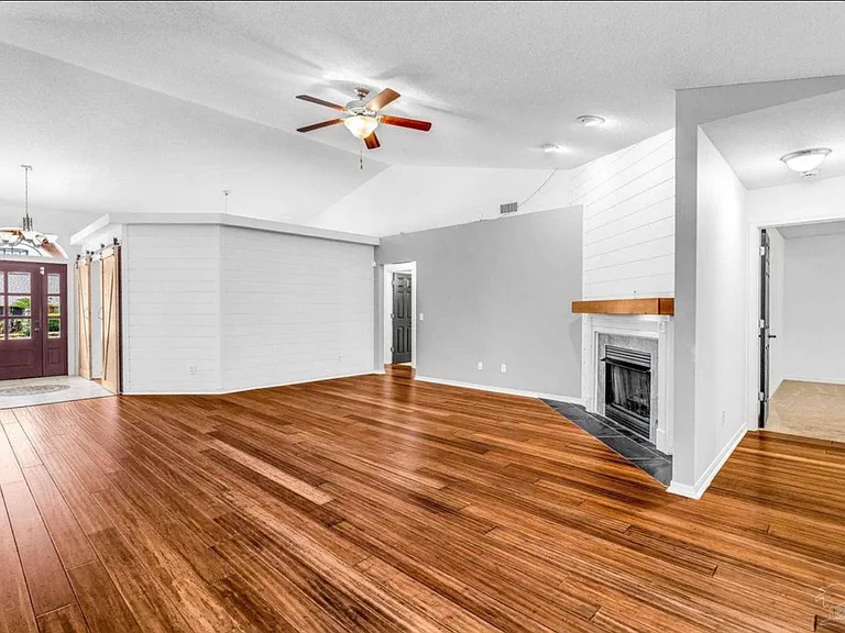 1764 Condor Dr — Photo 9