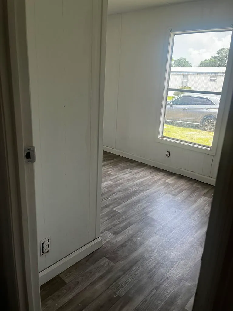 2 bed, 700 sqft, $750 — Photo 4