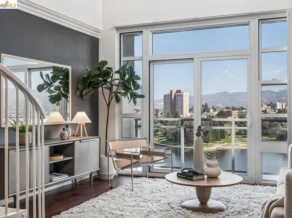 1 Lakeside Dr APT 911, Oakland, CA 94612