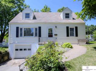 7458 Rogers Rd, Omaha, NE 68124