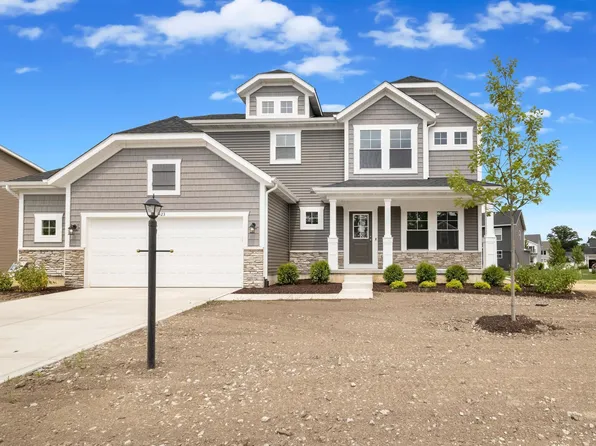 2423 Dunewood St, Portage, IN 46368