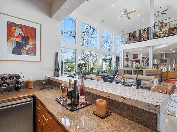 4th image of 3311 Chaparral Dr