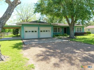 833 State Highway 172, Ganado, TX 77962