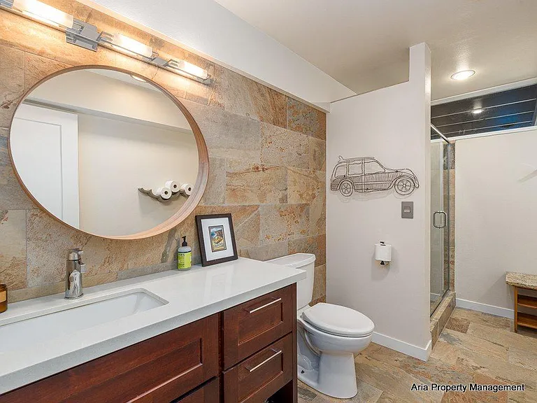 17627 Kelok Rd — Photo 27