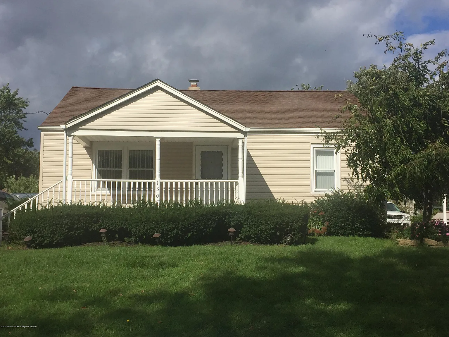 1307 5th Ave photo 1