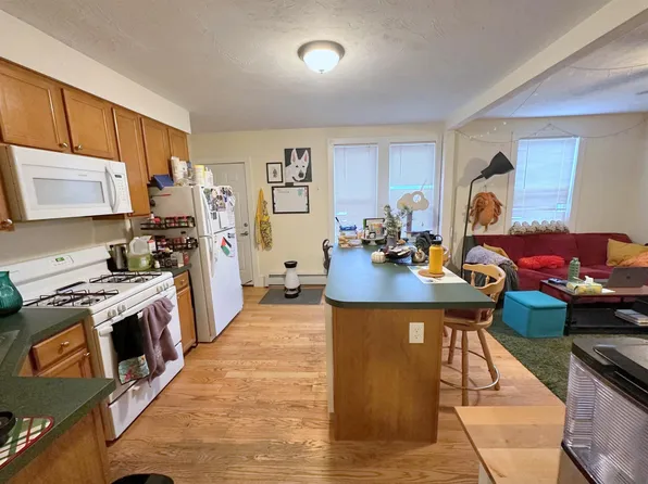 387 Columbia St, Cambridge, MA