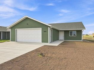 10897 Eagle Ct, Belle Fourche, SD 57717
