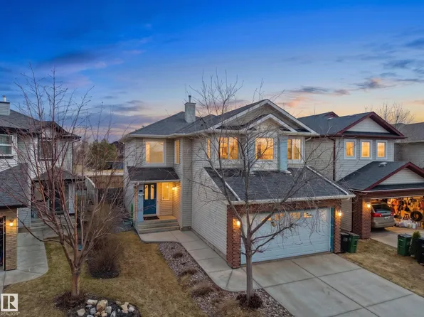 7407 Singer Lndg NW, Edmonton, AB T6R 3S2