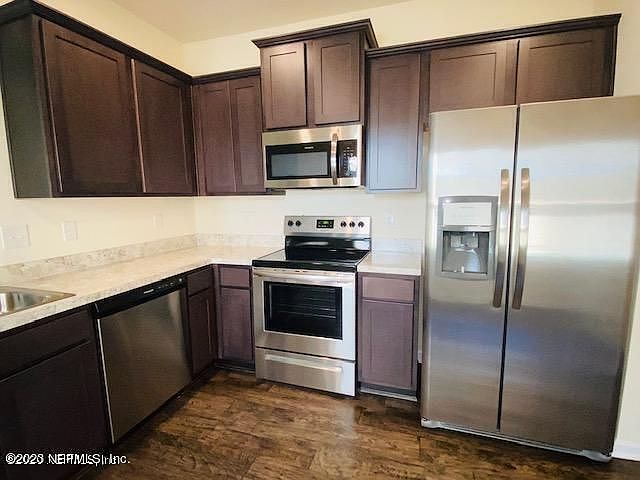 1st image of 440 Aralia Ln