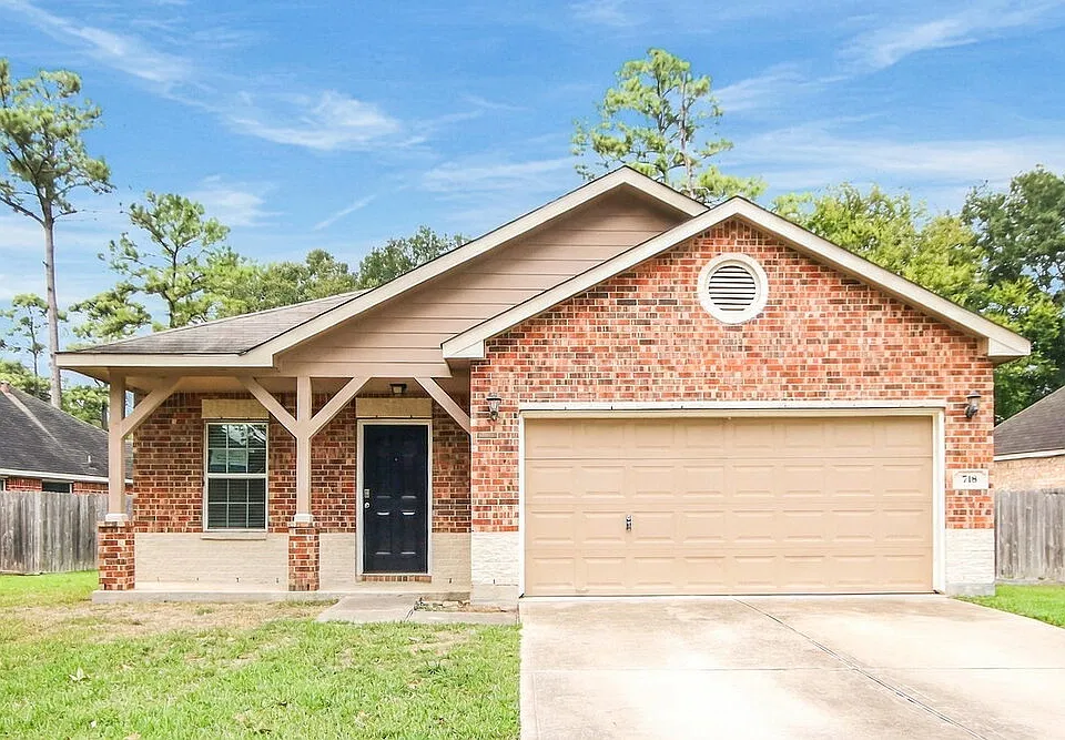 718 Neap Ct