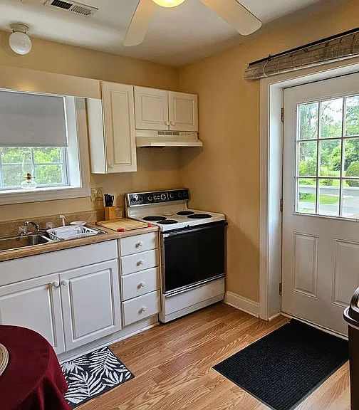 7348 Highmarket St — Photo 10