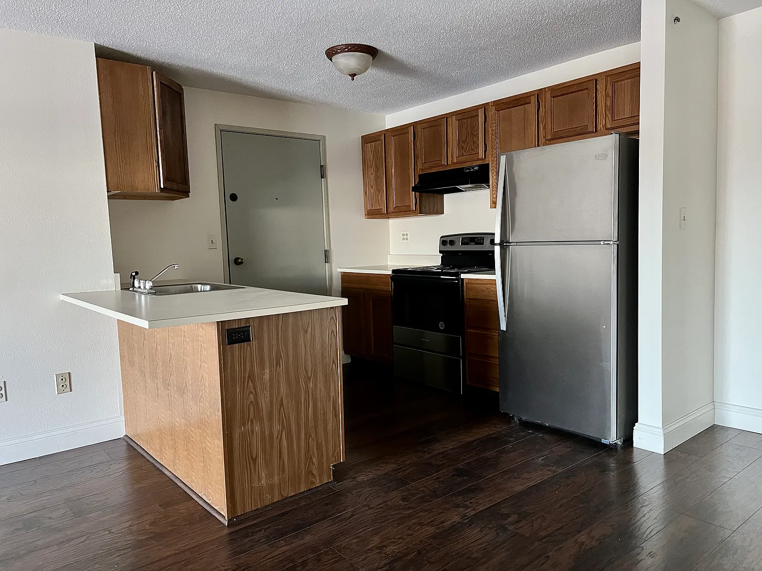 30 Tailwind Court — Photo 1