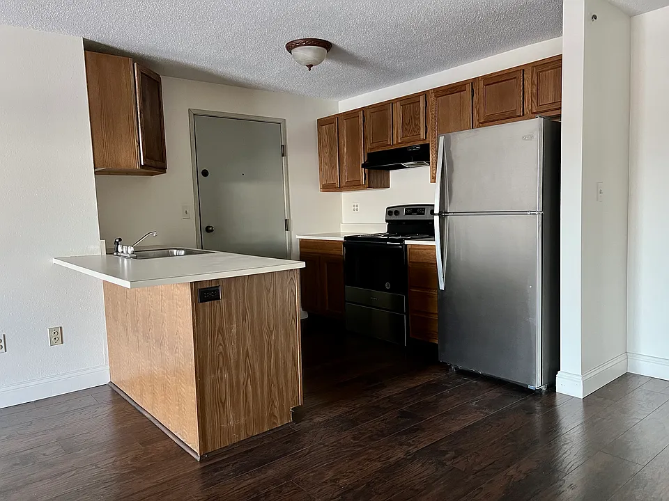 30 Tailwind Court