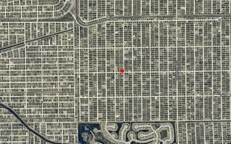 2nd image of 1700 W 10th St
