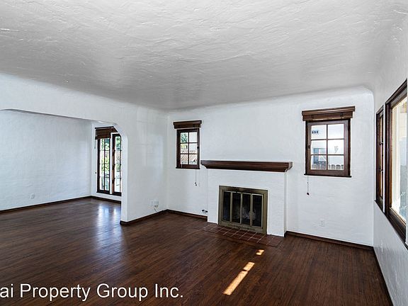 4th image of 494 San Clemente St