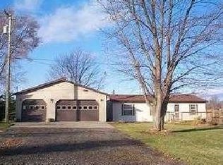 5746 Marlette Rd, Marlette, MI 48453